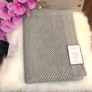 Threshold Performance Textured bath mat